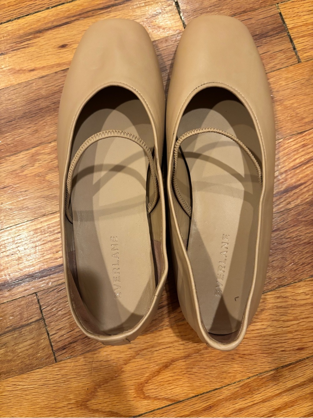 Everlane THE DAY MARY JANE Women’s Tan Ballet Flats with Elastic Strap